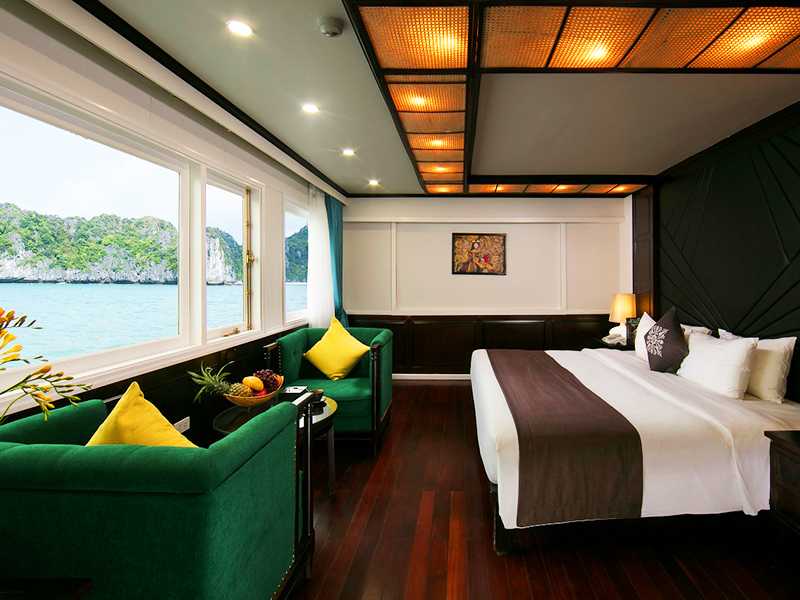 Grand Royal - 2 Pax/ Cabin (Location: 2nd Deck - Jacuzzi in suite)